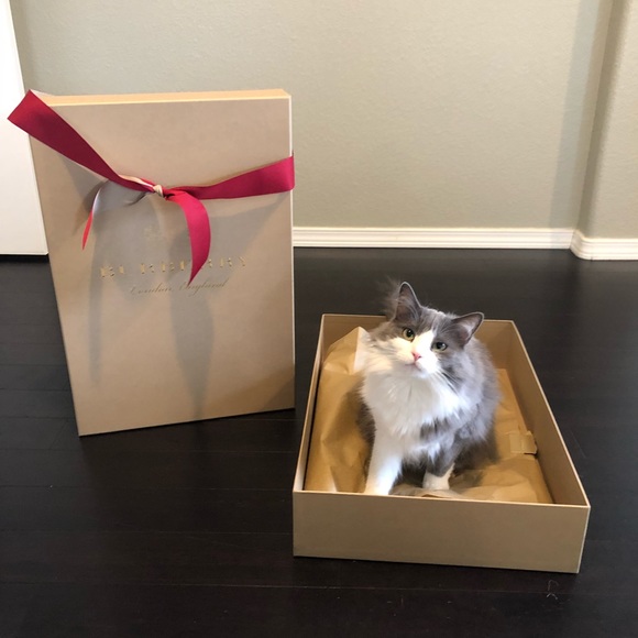 Meet your Posher, Catherine - Picture 1 of 3